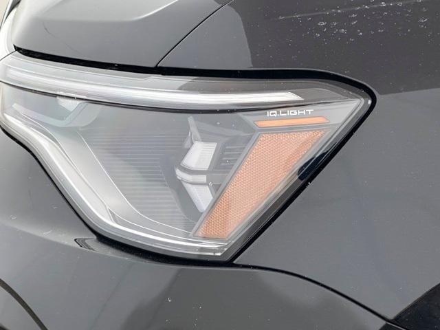 new 2025 Volkswagen Taos car, priced at $32,289