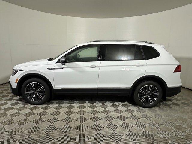 new 2024 Volkswagen Tiguan car, priced at $28,553