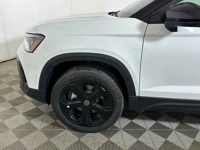 new 2025 Volkswagen Taos car, priced at $32,116