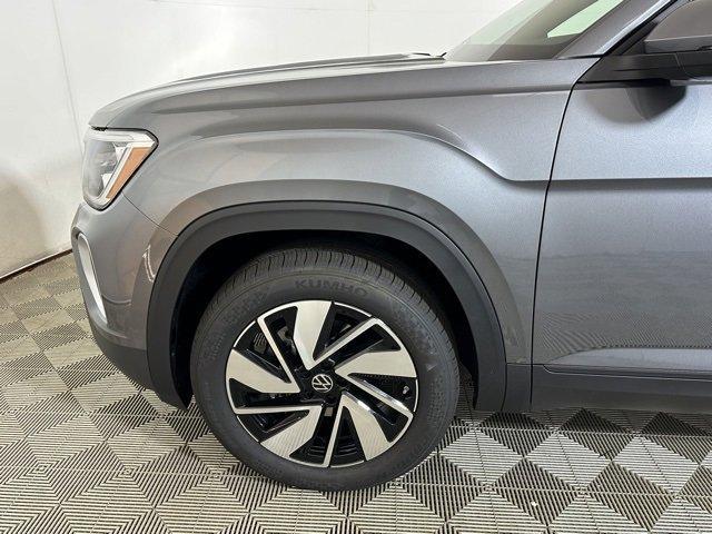 new 2024 Volkswagen Atlas car, priced at $41,593