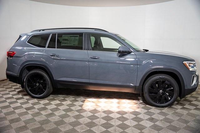new 2025 Volkswagen Atlas car, priced at $44,726