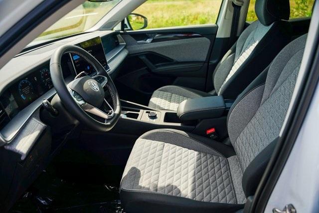 new 2025 Volkswagen Tiguan car, priced at $31,461