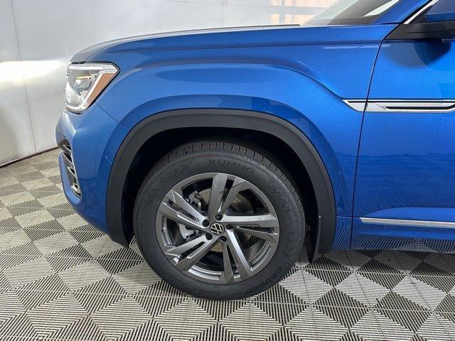 new 2024 Volkswagen Atlas Cross Sport car, priced at $45,817