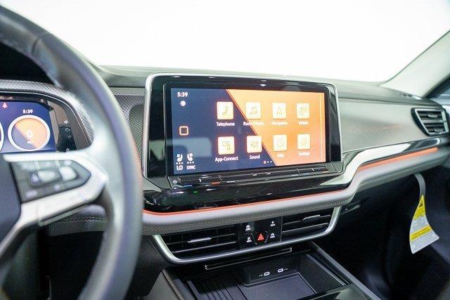 new 2025 Volkswagen Atlas car, priced at $46,008