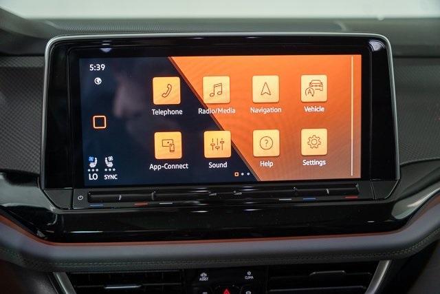 new 2025 Volkswagen Atlas car, priced at $47,008
