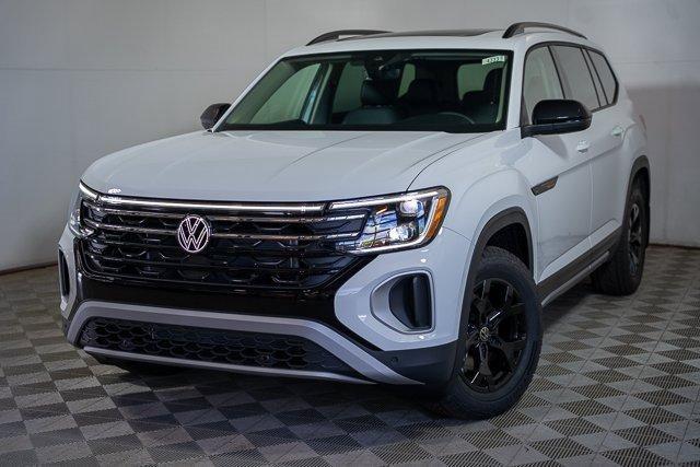 new 2025 Volkswagen Atlas car, priced at $46,008