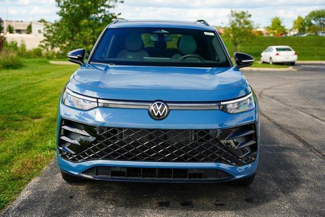 new 2025 Volkswagen Tiguan car, priced at $37,725