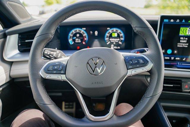 new 2025 Volkswagen Tiguan car, priced at $37,725