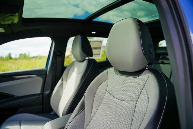 new 2025 Volkswagen Tiguan car, priced at $37,725