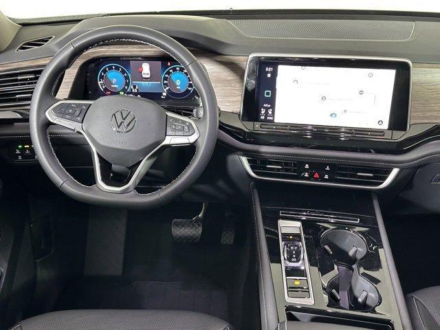 new 2025 Volkswagen Atlas car, priced at $47,107