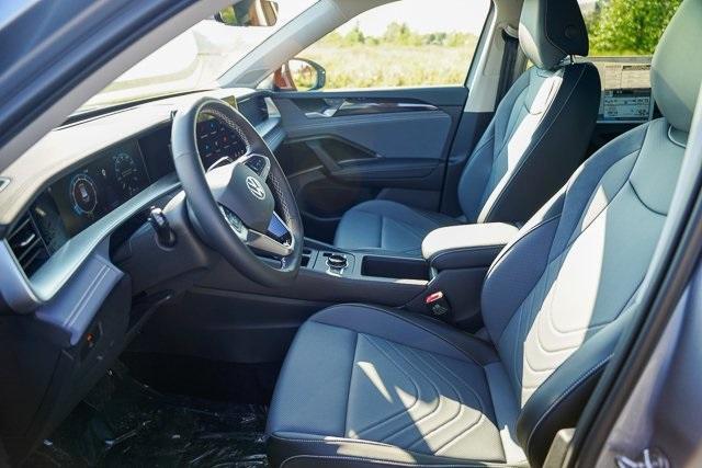 new 2025 Volkswagen Tiguan car, priced at $35,270