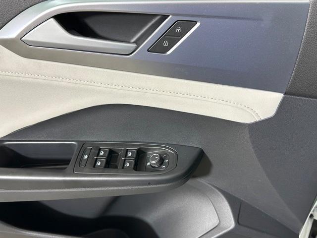 new 2025 Volkswagen Taos car, priced at $30,969
