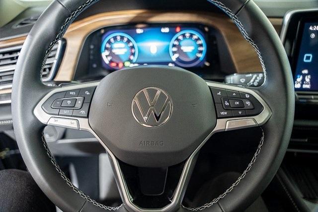 new 2025 Volkswagen Atlas car, priced at $45,368