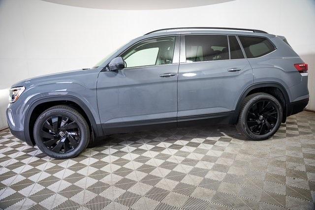 new 2025 Volkswagen Atlas car, priced at $45,368