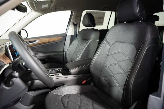 new 2025 Volkswagen Atlas car, priced at $45,368