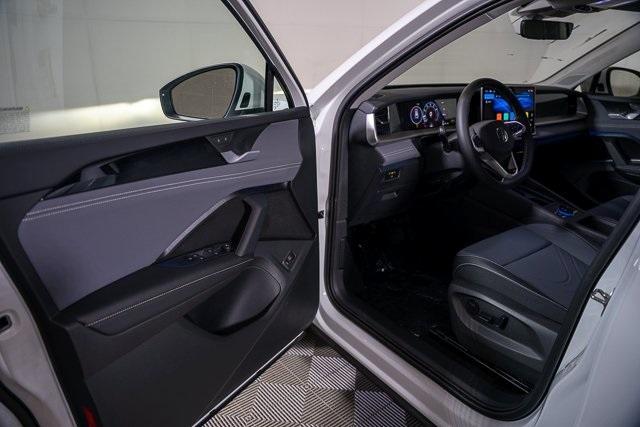 new 2025 Volkswagen Tiguan car, priced at $34,252