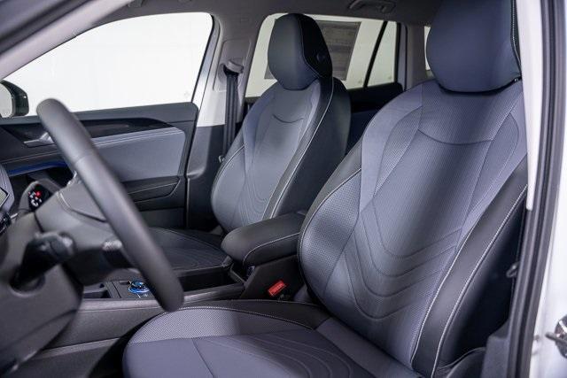 new 2025 Volkswagen Tiguan car, priced at $34,252