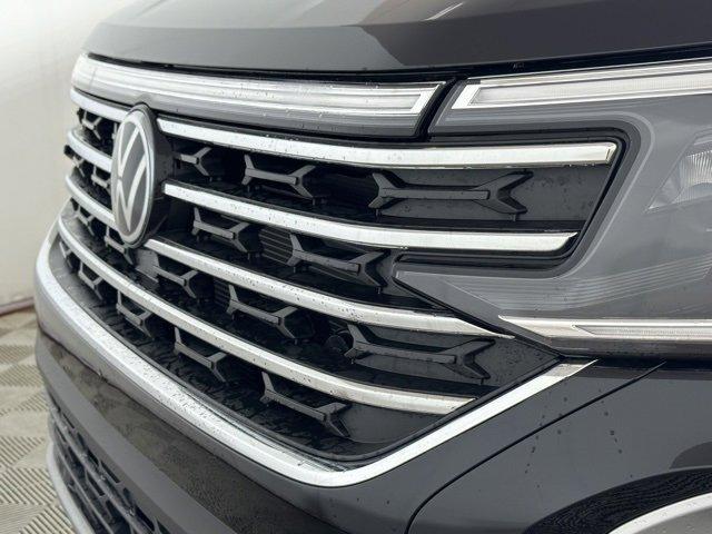 new 2025 Volkswagen Atlas car, priced at $43,778