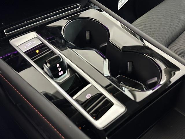 new 2025 Volkswagen Atlas car, priced at $46,014