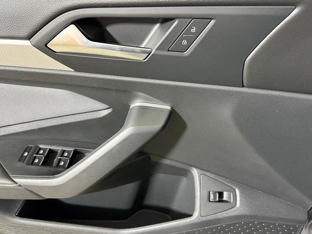 new 2025 Volkswagen Jetta car, priced at $24,756