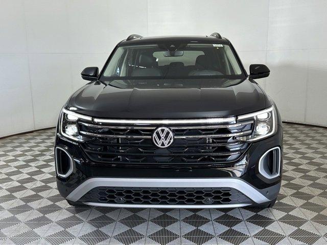 new 2024 Volkswagen Atlas car, priced at $48,501