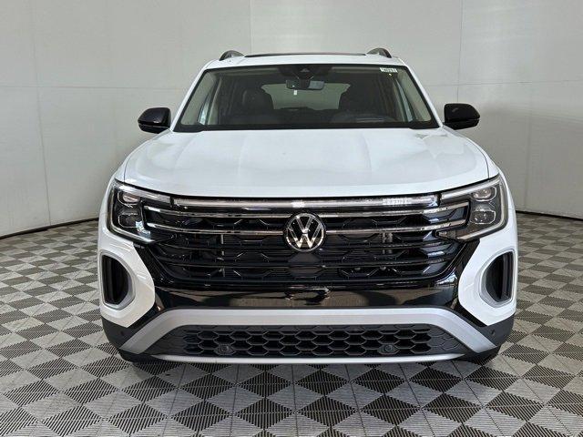 new 2024 Volkswagen Atlas car, priced at $49,498