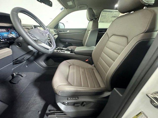 new 2025 Volkswagen Atlas car, priced at $46,009