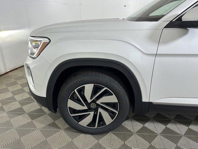 new 2025 Volkswagen Atlas car, priced at $46,009