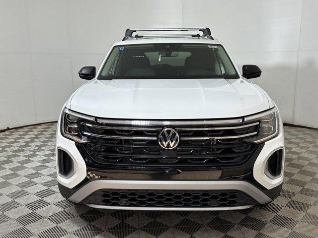 new 2025 Volkswagen Atlas car, priced at $50,486