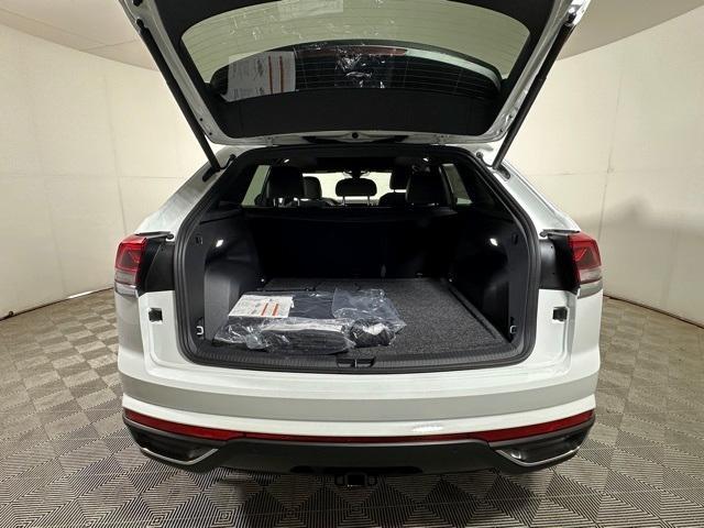 new 2025 Volkswagen Atlas Cross Sport car, priced at $42,302