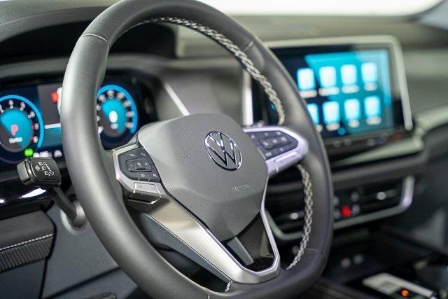 new 2025 Volkswagen Atlas Cross Sport car, priced at $40,512