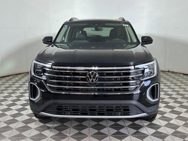 new 2025 Volkswagen Atlas car, priced at $44,073