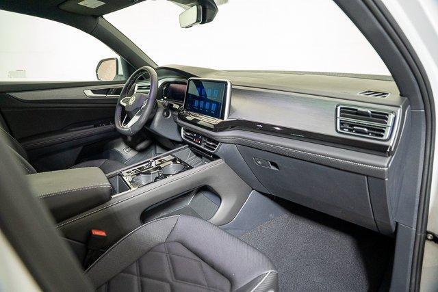 new 2025 Volkswagen Atlas Cross Sport car, priced at $42,603