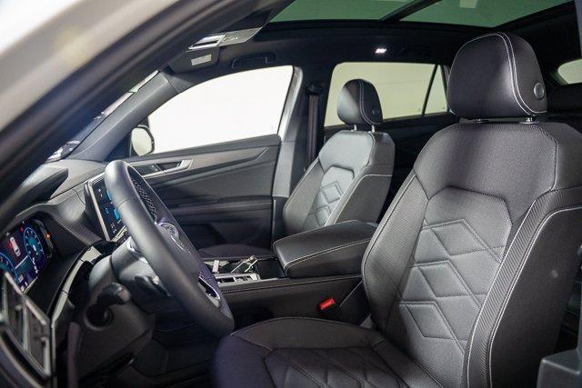 new 2025 Volkswagen Atlas Cross Sport car, priced at $42,603
