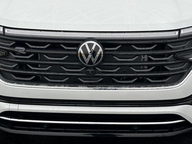 new 2026 Volkswagen Atlas car, priced at $54,118