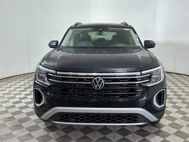 new 2024 Volkswagen Atlas car, priced at $48,496
