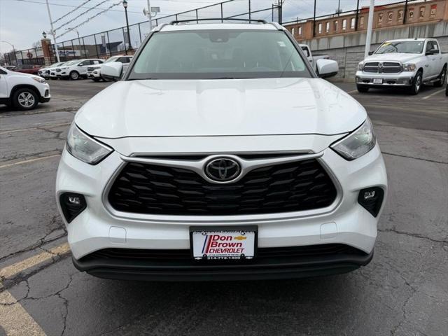 used 2023 Toyota Highlander car, priced at $39,084