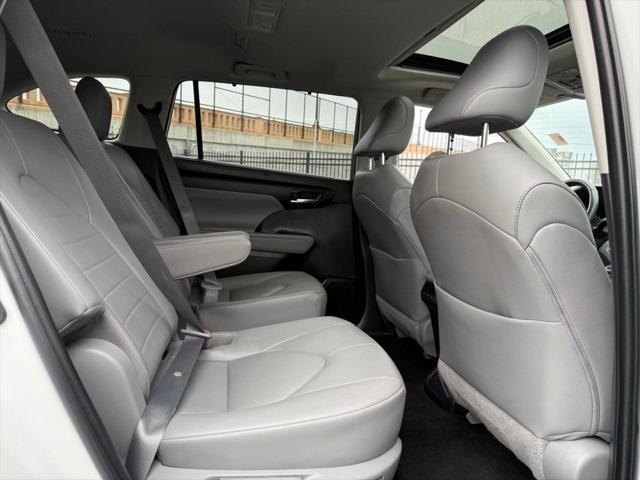 used 2023 Toyota Highlander car, priced at $39,084