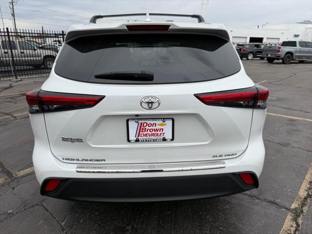 used 2023 Toyota Highlander car, priced at $39,084