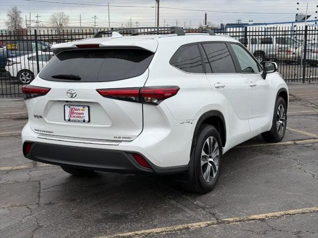 used 2023 Toyota Highlander car, priced at $39,084