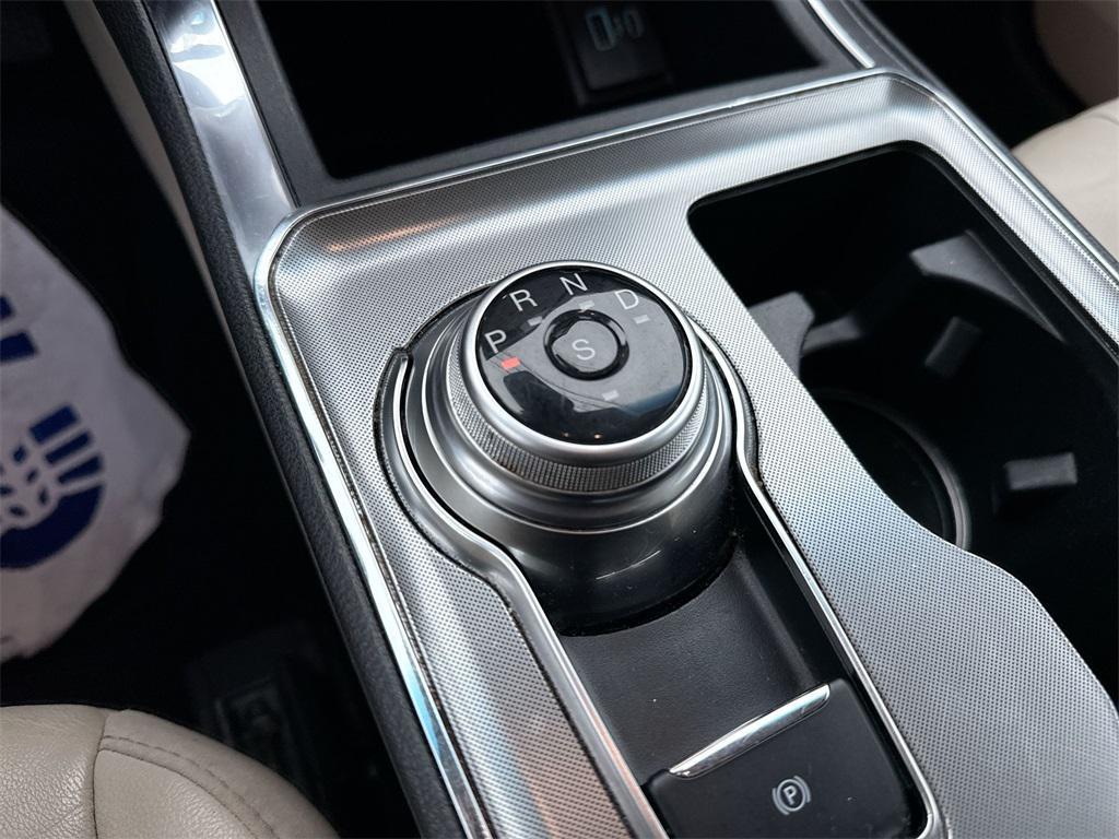 used 2022 Ford Edge car, priced at $20,036