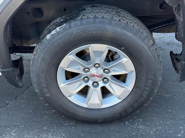 used 2022 GMC Sierra 1500 car, priced at $34,616