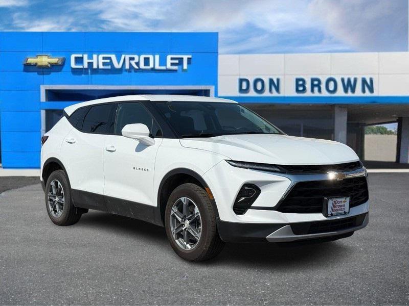 used 2025 Chevrolet Blazer car, priced at $31,151
