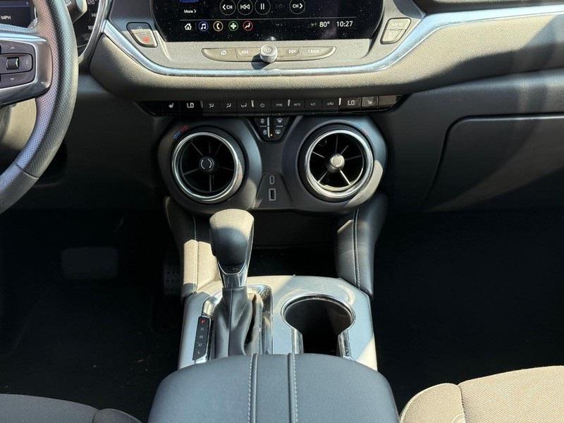 used 2025 Chevrolet Blazer car, priced at $31,151