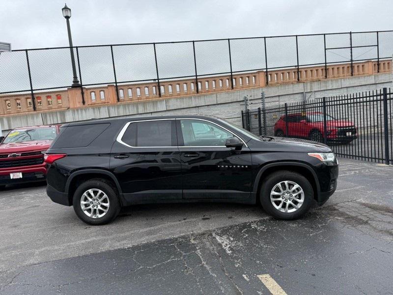 used 2021 Chevrolet Traverse car, priced at $17,500