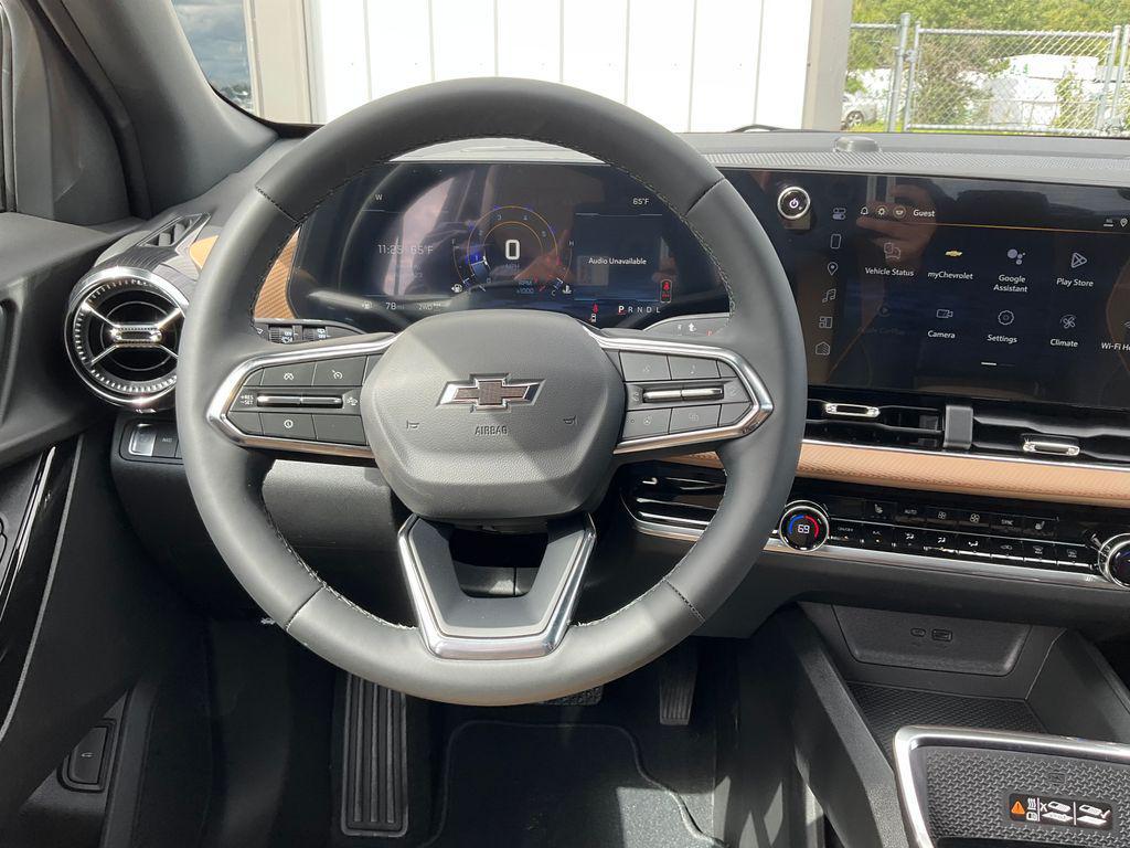 new 2026 Chevrolet Equinox car, priced at $36,395