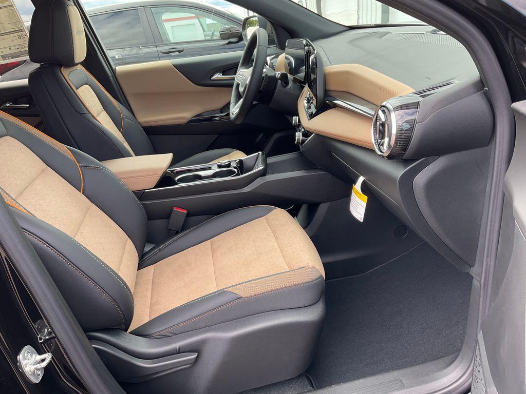 new 2026 Chevrolet Equinox car, priced at $36,395