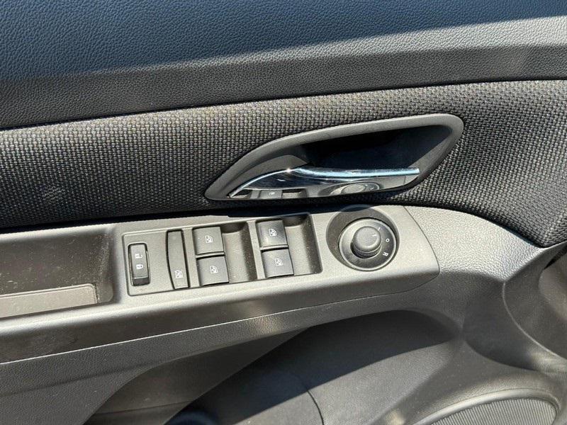 used 2015 Chevrolet Cruze car, priced at $11,000