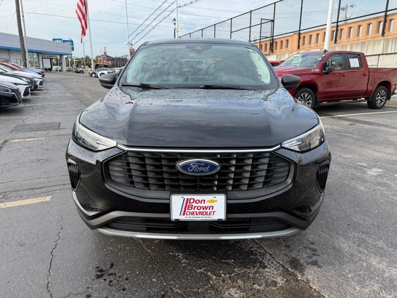 used 2025 Ford Escape car, priced at $23,016