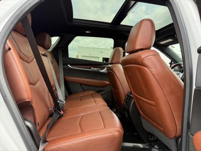 used 2022 Cadillac XT5 car, priced at $36,458